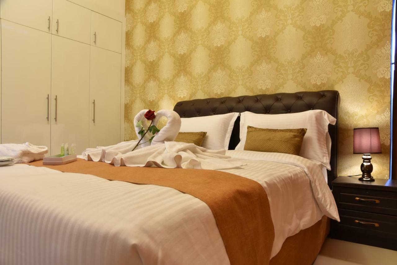 Golden Stay Vacation Homes Continental Tower Marina Dubai Exterior foto