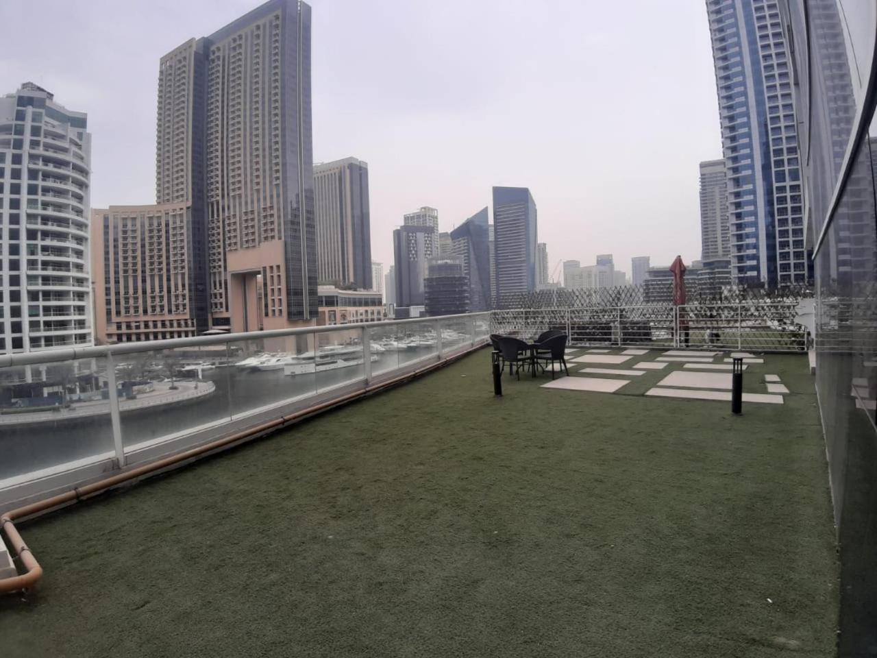 Golden Stay Vacation Homes Continental Tower Marina Dubai Exterior foto