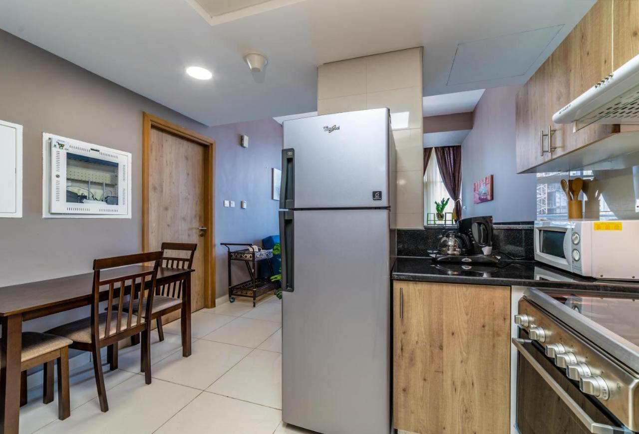 Golden Stay Vacation Homes Continental Tower Marina Dubai Exterior foto